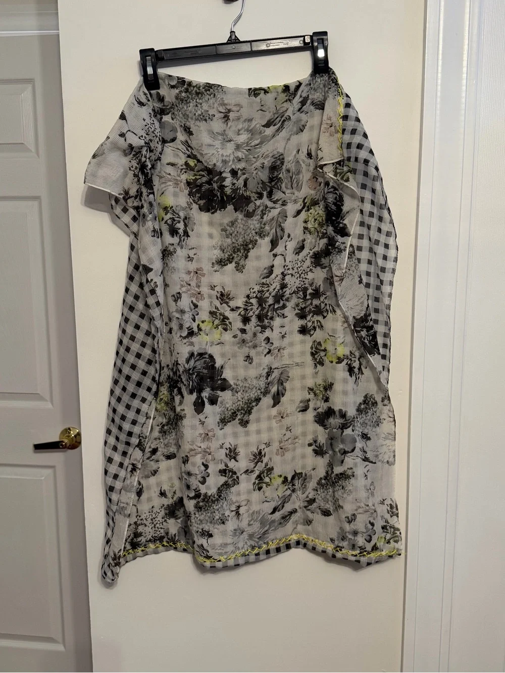 Reversible Black & White Floral and Gingham Scarf